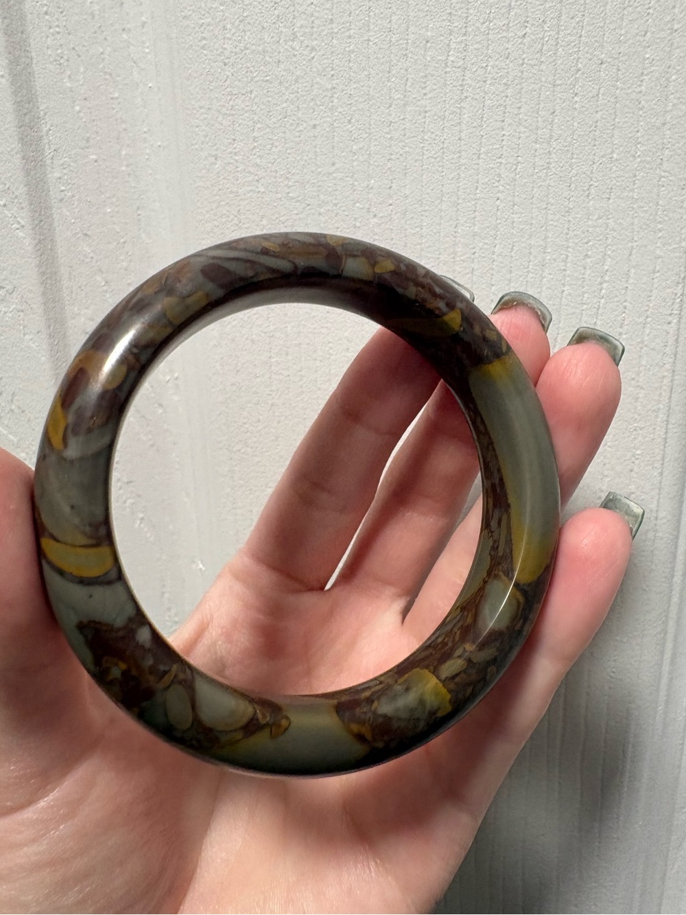 Jade stone bangle sz 7